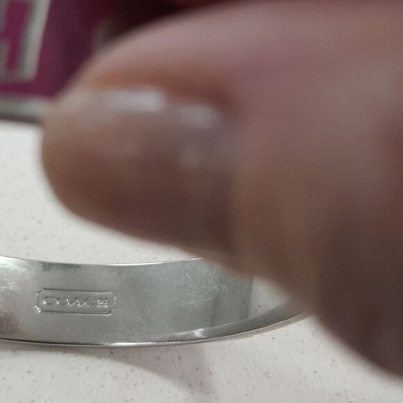 Coach Fushia Valentine "Poppy" Bracelet...E.U. C. - Picture 4 of 4